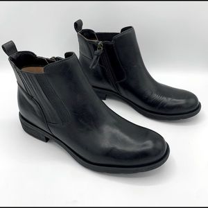 SOFFT Brandi Leather Chelsea Boot Black Size 9